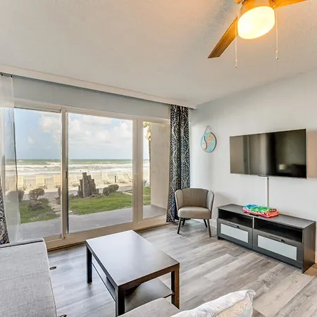 Cozy Daytona Beach Condo - Steps To Ocean!